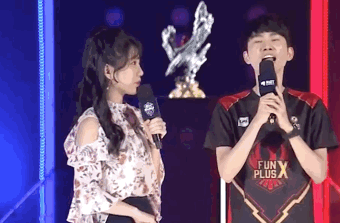 罗马诺：皇马正密切关注尼科-帕斯，他们拥有50%的分成条款