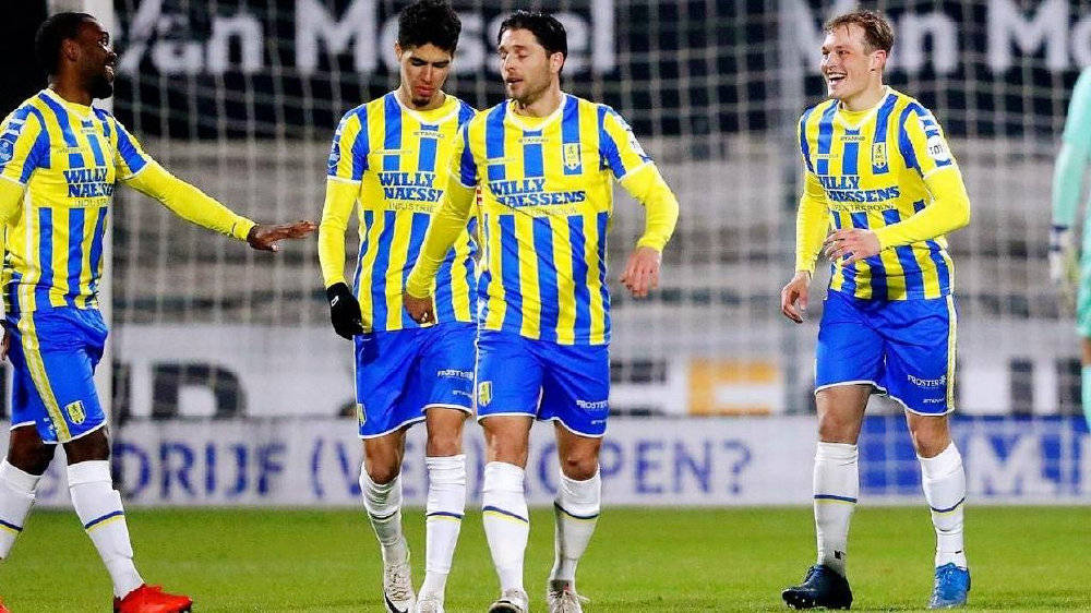 有与卫冕冠 有与卫冕冠