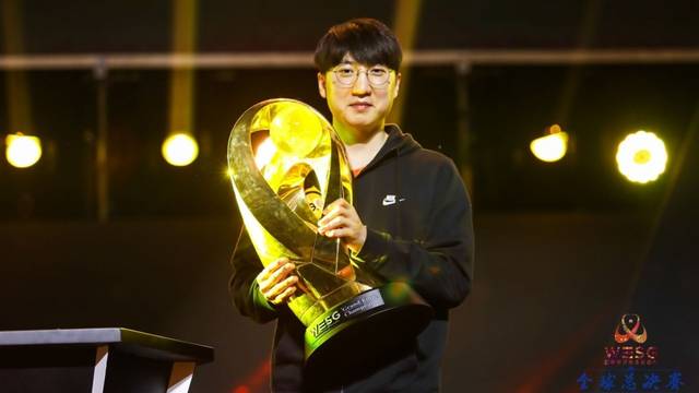 强调整体配 强调整体配