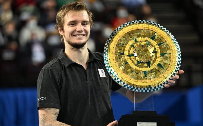 东区的传统 东区的传统